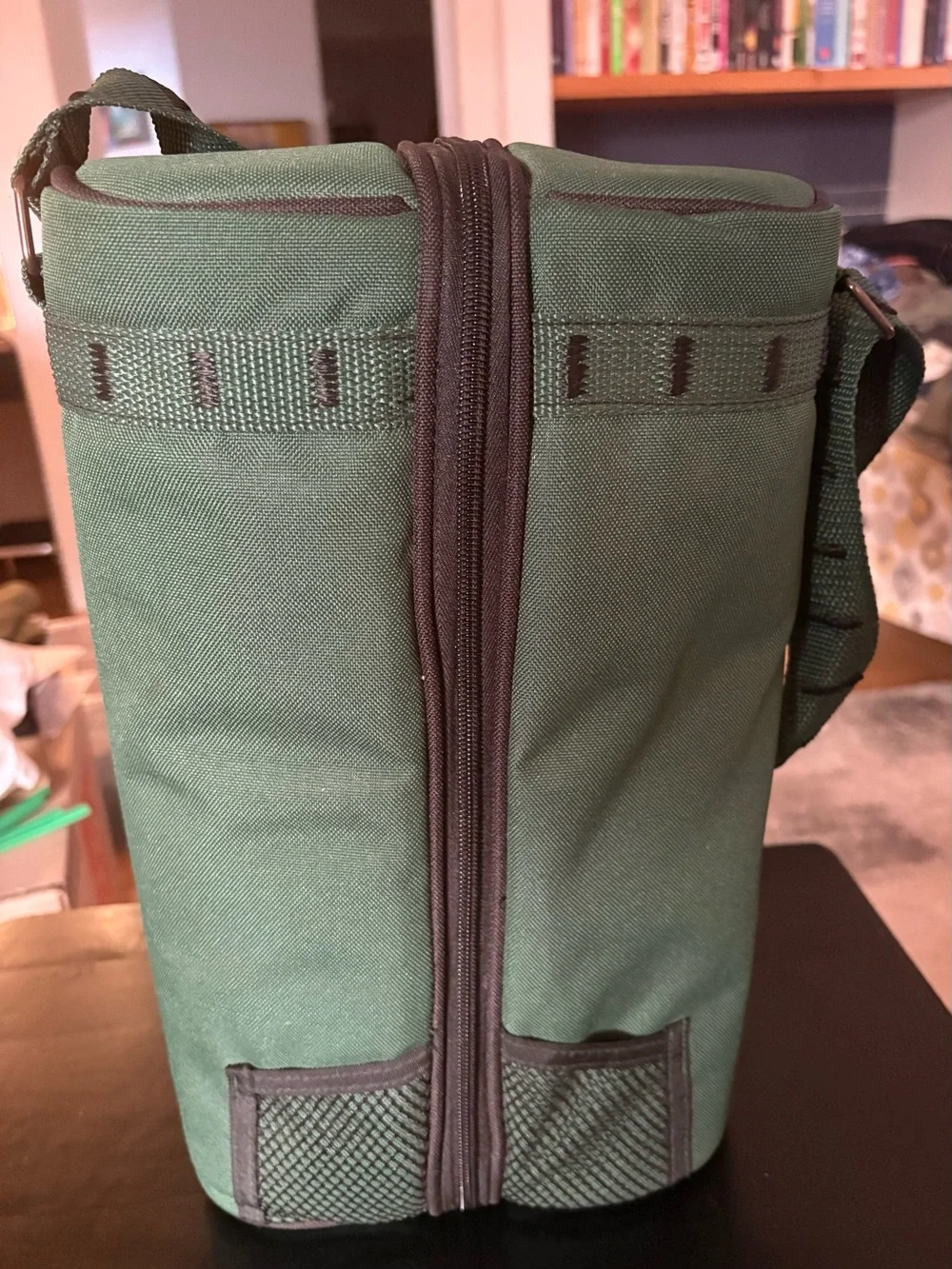 Picnic Time Green Insulated Wine Cooler Bag with Accessories